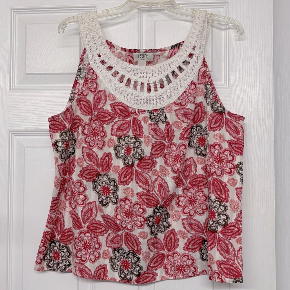 Ann Taylor Loft Crochet Neckline Sleeveless Floral Top Sz XLP